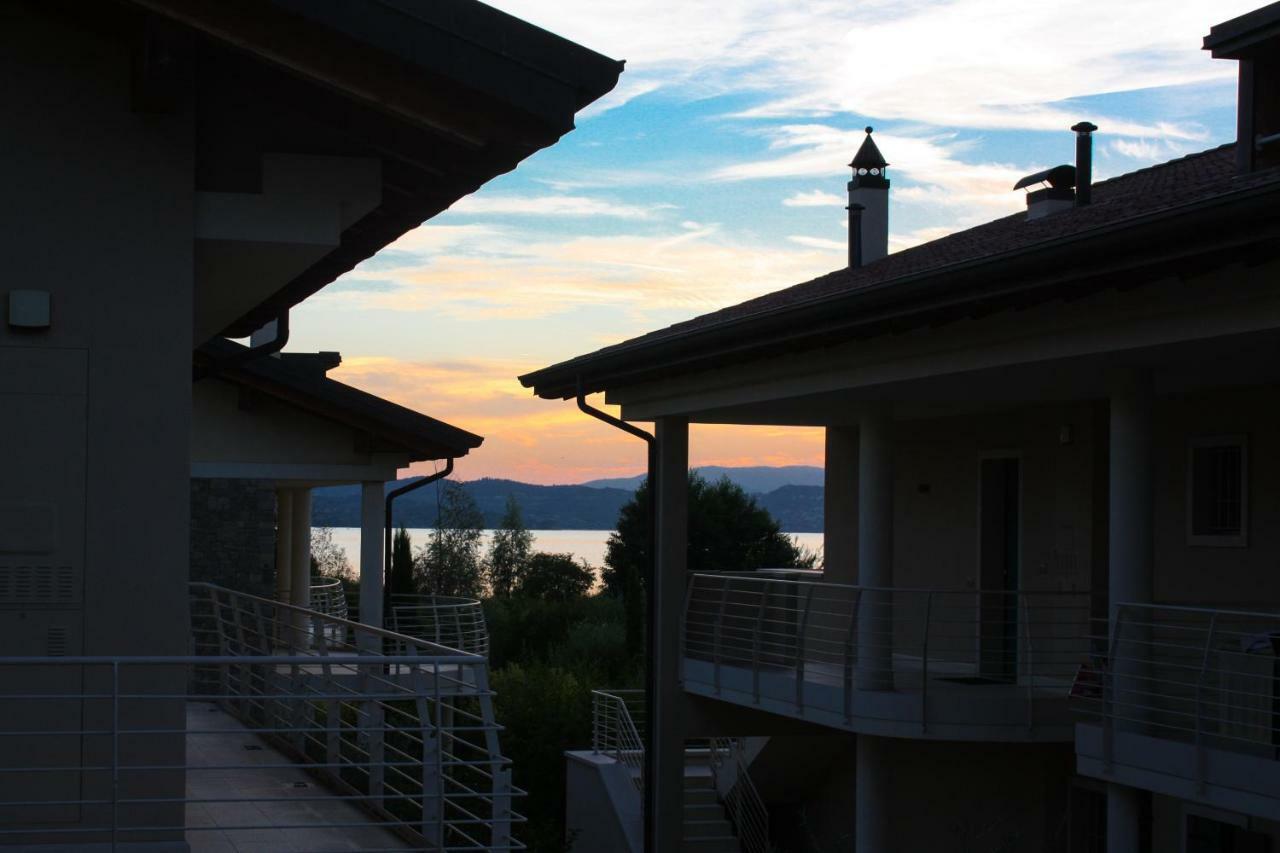 Sky Fort Garda View Sirmione Exterior photo